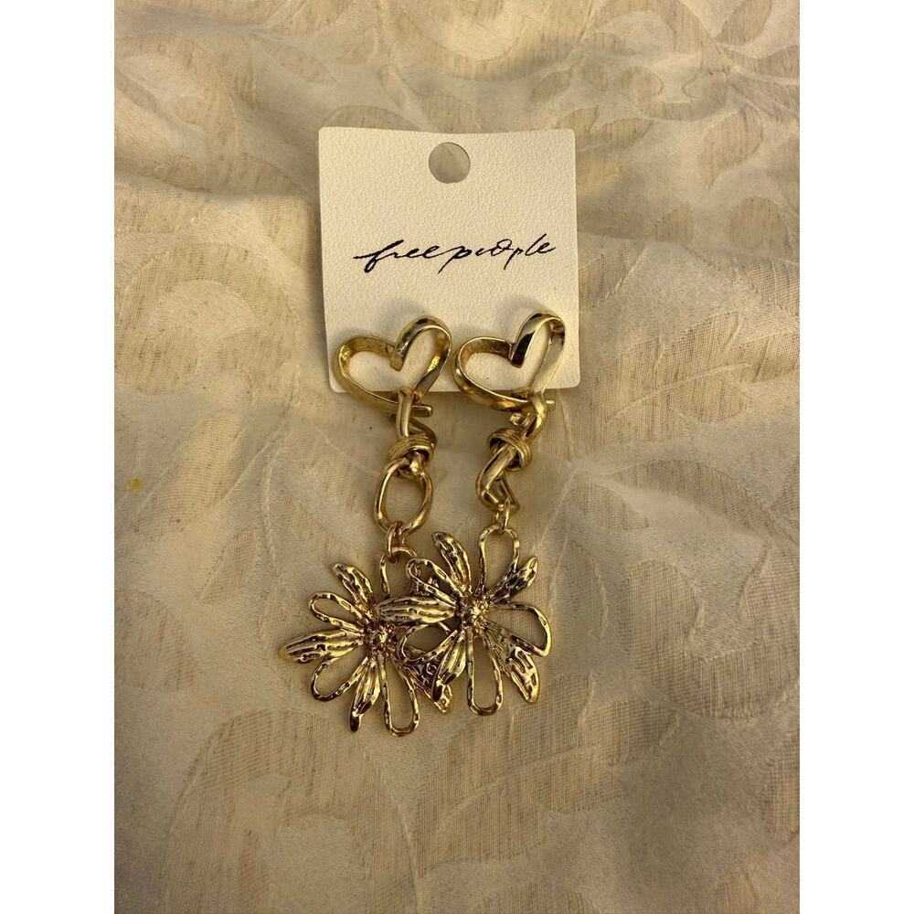 Free People Earrings NWT